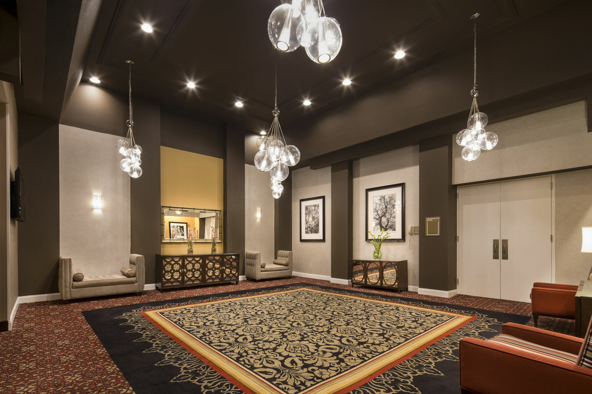 Doubletree By Hilton Hotel Raleigh - Brownstone - University מראה חיצוני תמונה
